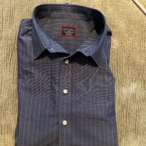 UNTUCKit Shirt